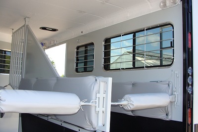 2-Horse Gooseneck Inside Stalls